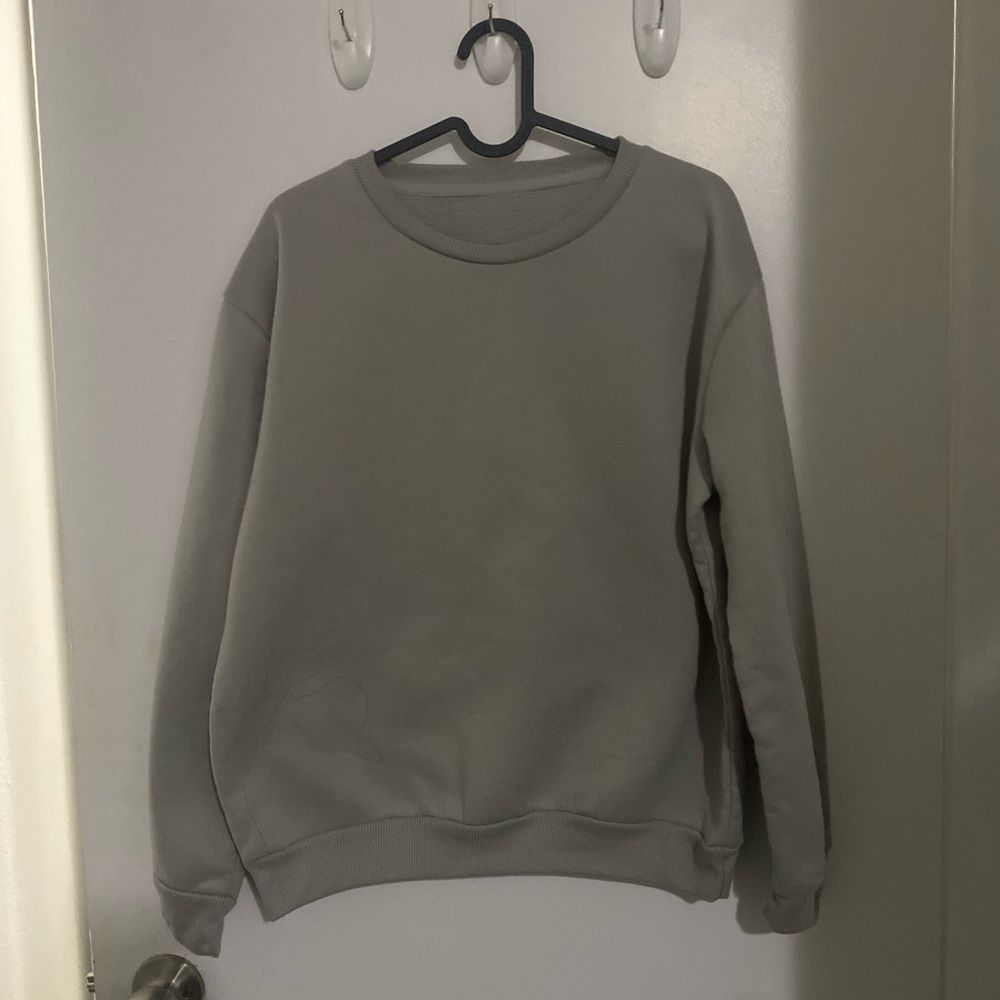 Gray Sweater - Picture 3 of 3